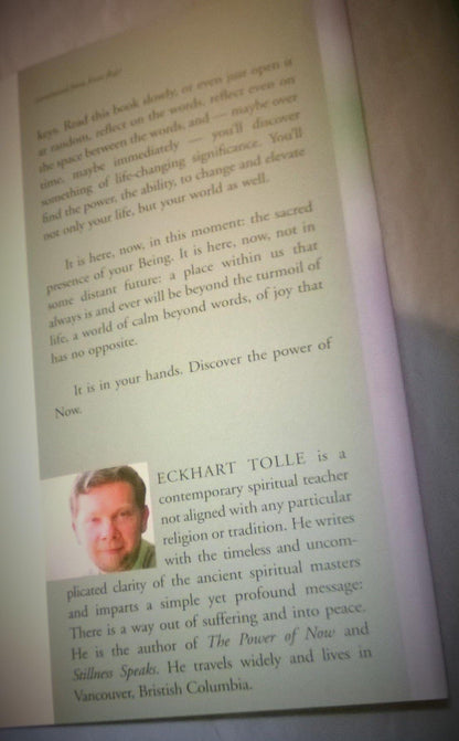 Practicing the Power of Now: Essential Teachings, Meditations, and Exercises From The Power of Now [Hardcover] Tolle, Eckhart