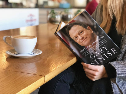Grateful American: A Journey from Self to Service Sinise, Gary and Brotherton, Marcus