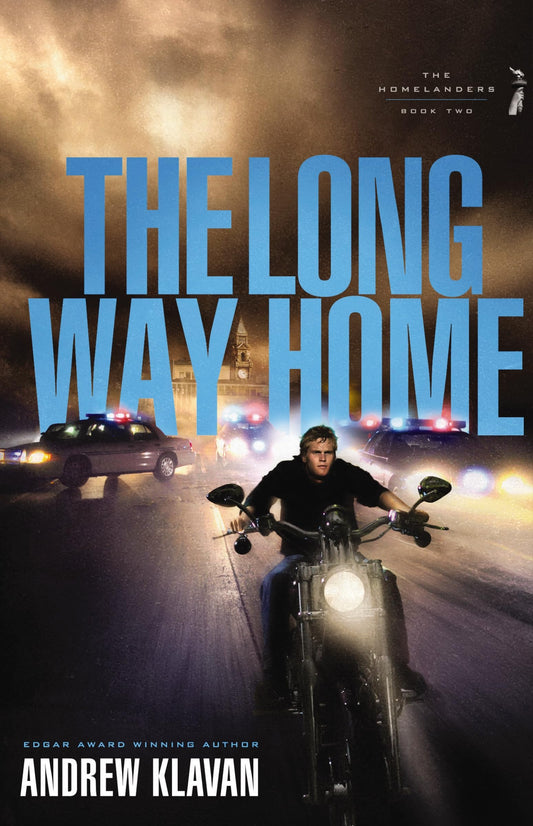 The Long Way Home (The Homelanders) [Paperback] Klavan, Andrew