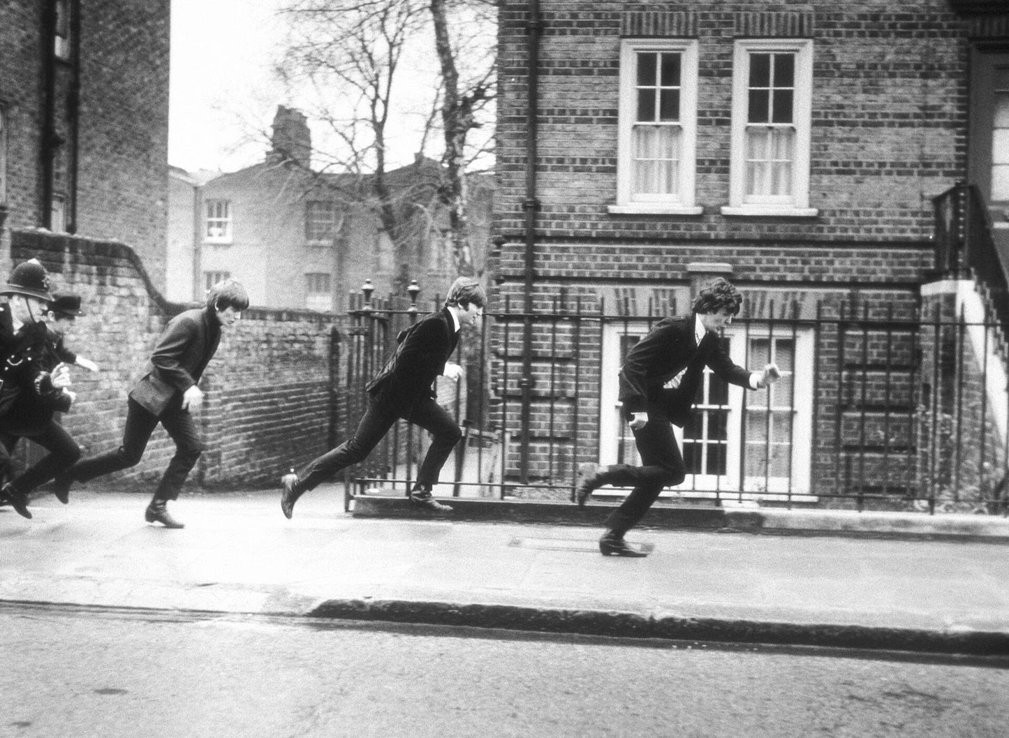 A Hard Day's Night (The Criterion Collection) [Blu-ray + DVD] [Blu-ray]